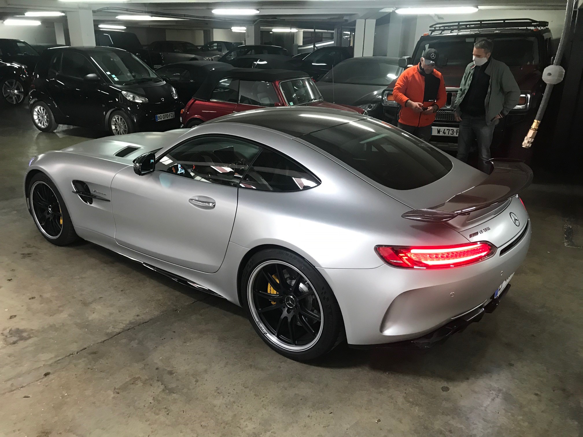 Мерседес амг gt r